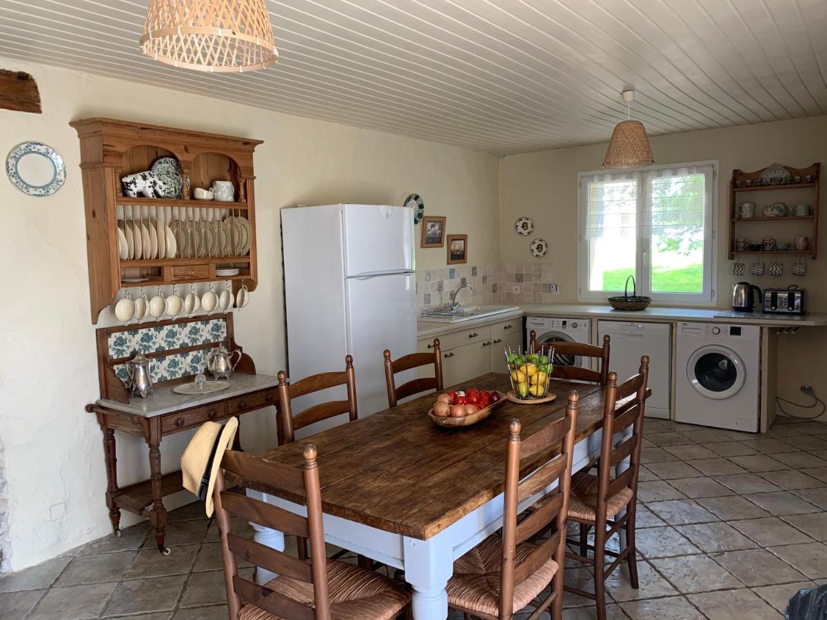 Country Villa For 19 Pool Cinema Football Pitch Verteillac 외부 사진