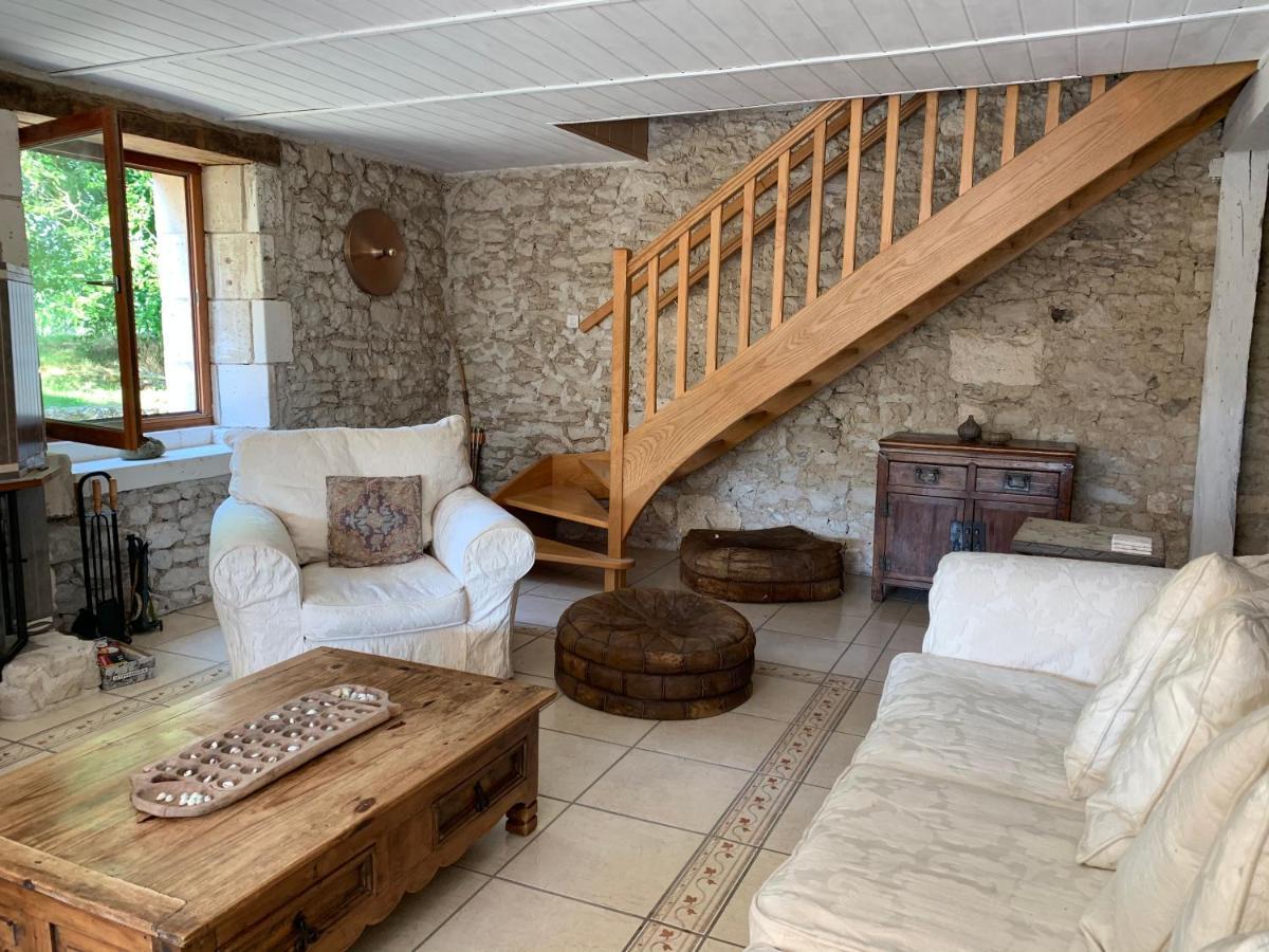 Country Villa For 19 Pool Cinema Football Pitch Verteillac 외부 사진