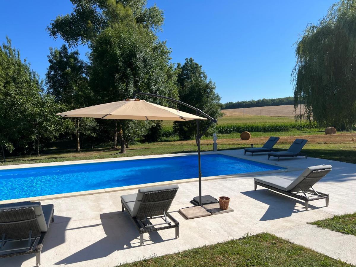 Country Villa For 19 Pool Cinema Football Pitch Verteillac 외부 사진